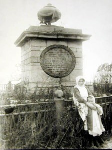 The tomb of Rezanov in Krasnoyarsk, destroyed by Bolsheviks in 1932.