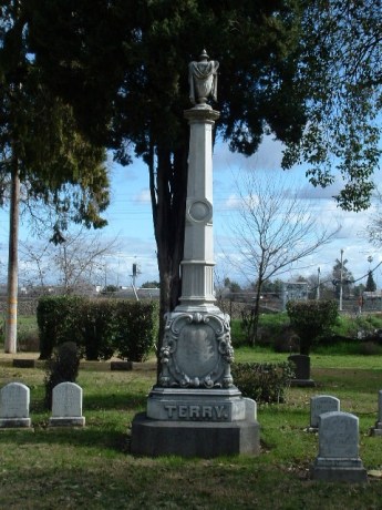 23199755_120352396562